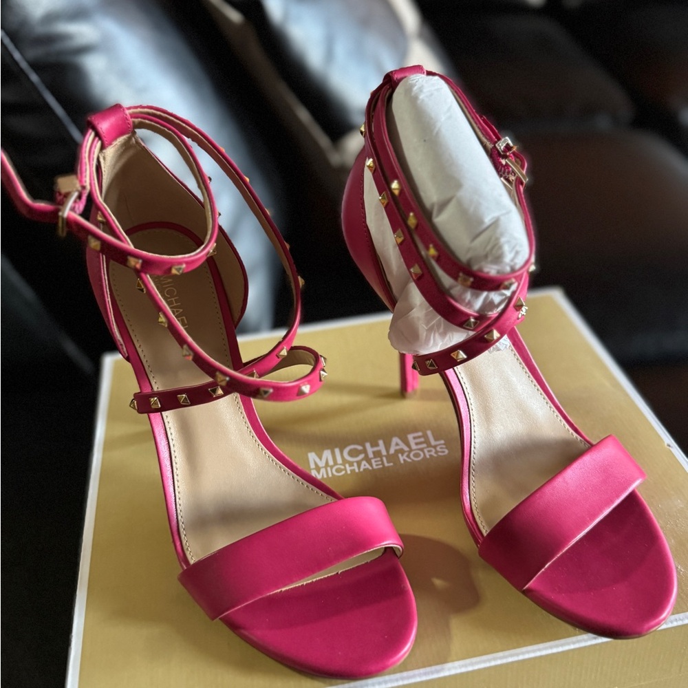 Michael Kors Pink Stiletto Heels Elegant Design